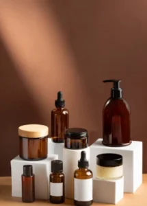 A crescente demanda por produtos sustentáveis tem forçado a indústria da beleza a se adaptar e a adotar práticas mais ecológicas. | Foto: Freepik.