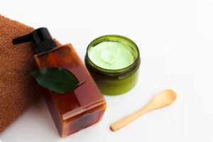 Cosméticos Orgânicos Certificados, Cuidado Capilar Orgânico, Laces and Hair, Saúde Capilar, Selos de Certificação Orgânica, Produtos Naturais para Cabelo, Queda de Cabelo Tratamento, Sustentabilidade na Beleza, Transparência Cosméticos, Beleza Consciente