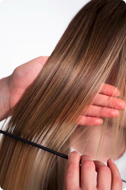 Descubra a Nutrição Capilar de Dentro para Fora no Laces and Hair. Transforme seus fios com uma abordagem holística para a saúde capilar e produtos naturais.