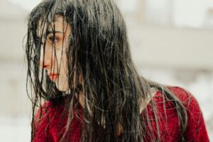 a-ciência-por-trás-dos-Neurocosméticos-Capilares-Naturais-Laces-para-uma-experiência-fluida-e-sem-atritos
